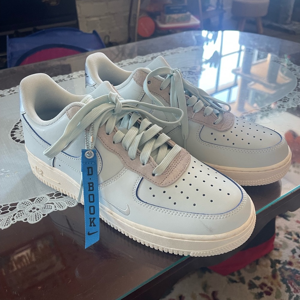 Devin Bookers signature Nike shoes